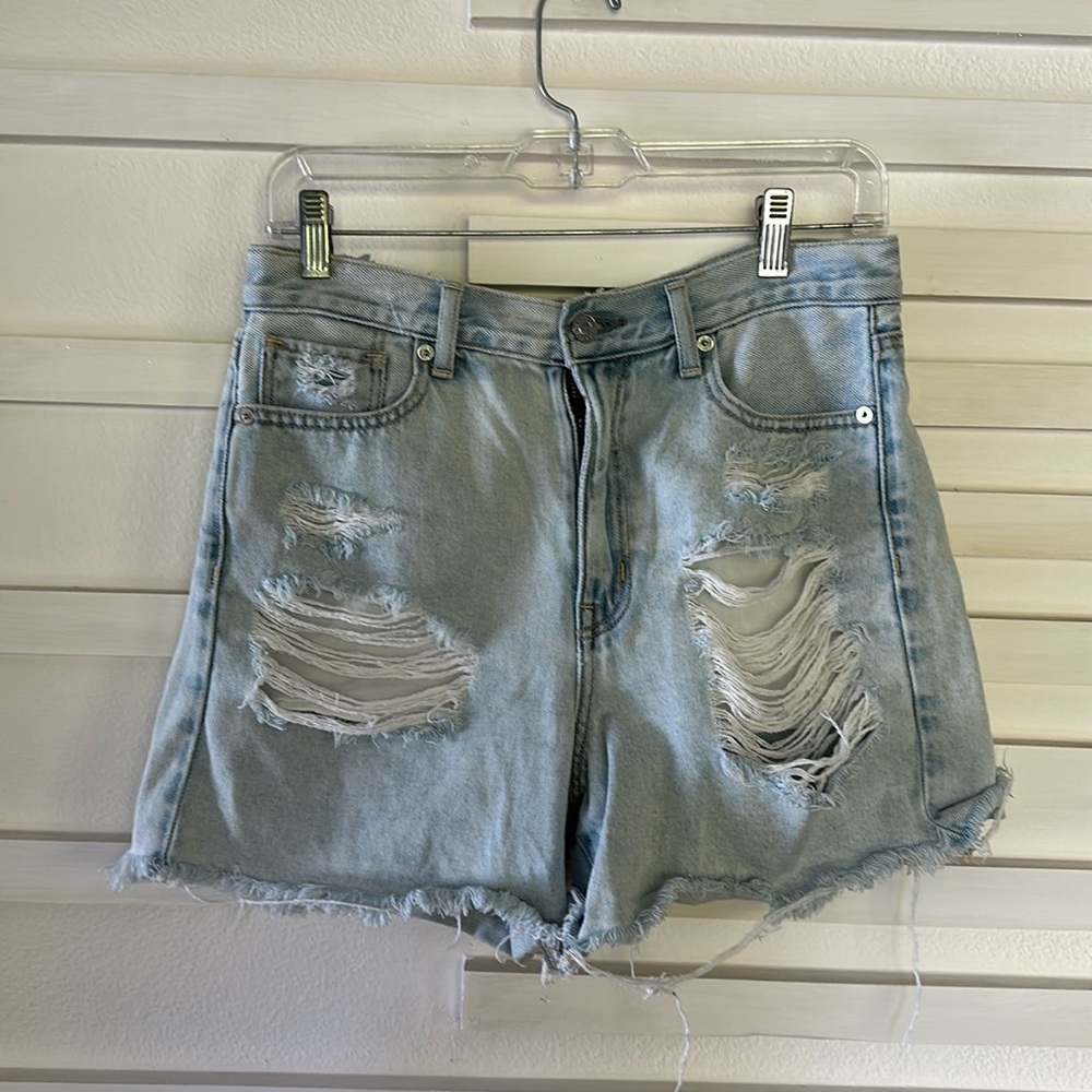 American Eagle Distressed light weight high waist mom shorts